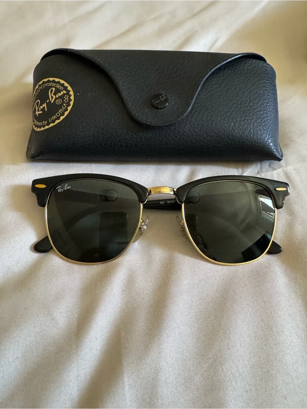 🕶️ Ray-Ban Clubmaster Classic RB3016 W0365 – Size 51-21